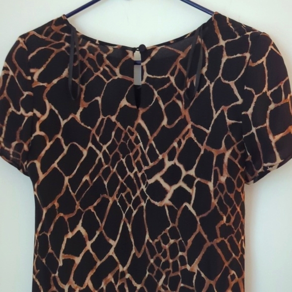 Liz Claiborne Petite Leopard Print Knee Length Dress Rayon Size 6P - Picture 4 of 6
